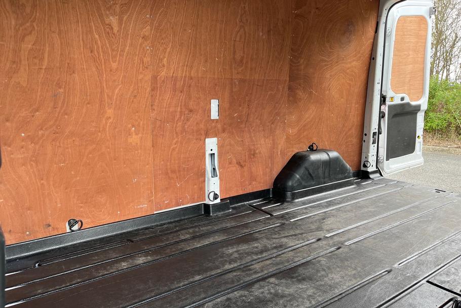 Used FORD TRANSIT HN71OMK 4