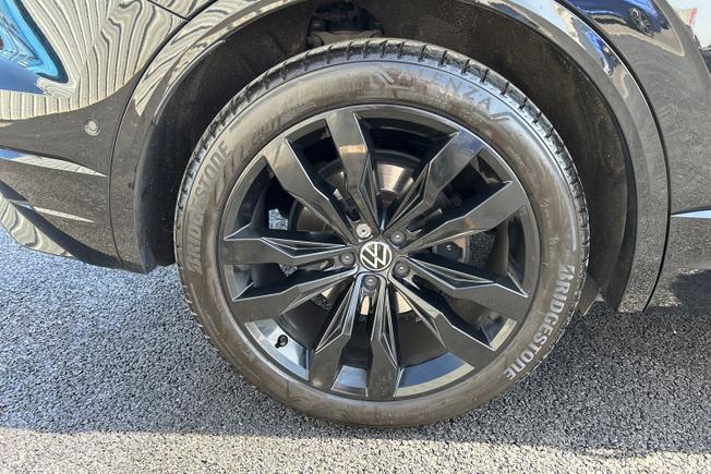 VOLKSWAGEN Touareg Photo 28