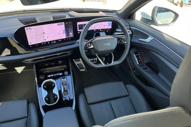 Audi  A6 Avant Photo 45