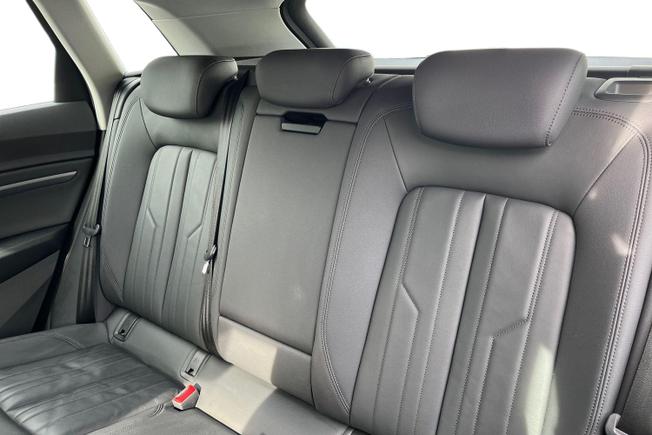 AUDI e-tron Photo 9