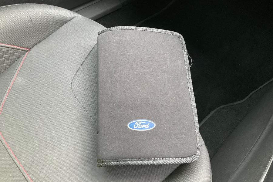 Ford FOCUS Photo autoimg-68d096413916da41d102c261bdd53509782cfbc6.jpg