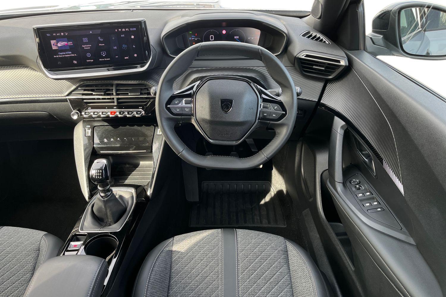 Peugeot 2008 Photo 10