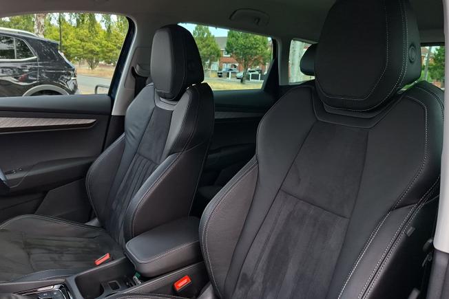 ŠKODA Karoq Photo 24