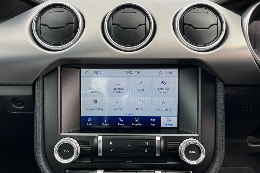 Ford Mustang Photo autoimg-68d555148f13cbdd9d2c78556133b2b54e024207.jpg