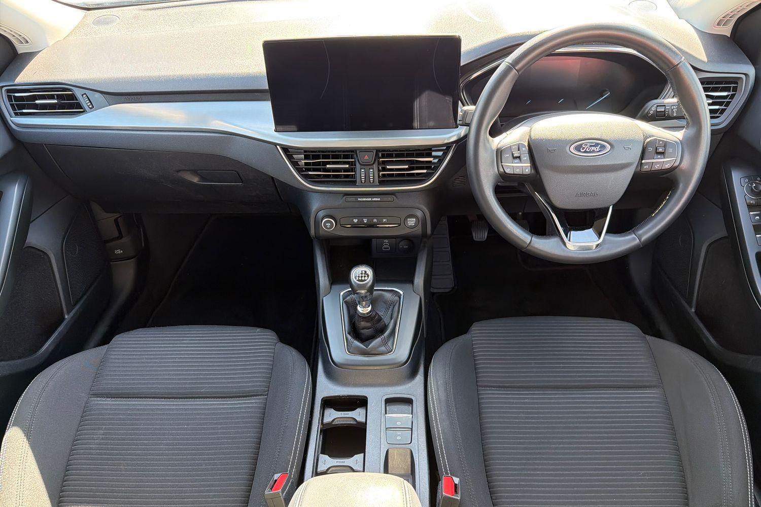 Ford FOCUS Photo 9