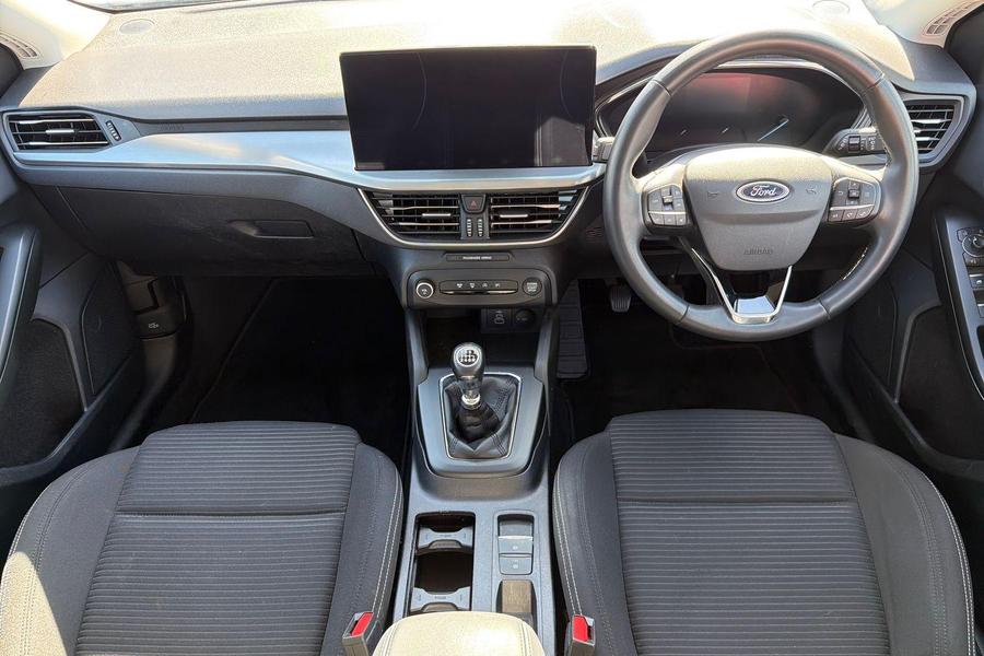 Ford FOCUS Photo autoimg-68d5dca915d243796413e2c222bf0352e7aa0aed.jpg