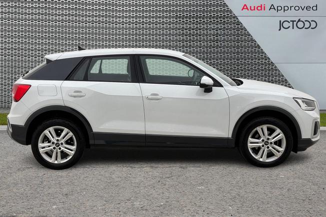 AUDI Q2 Photo 4
