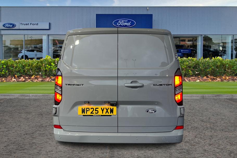 Used Ford TRANSIT CUSTOM 13