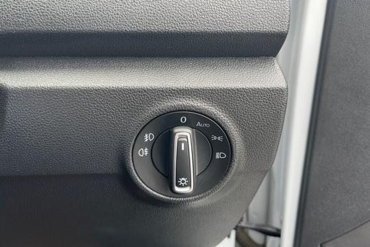 Volkswagen T-ROC R-LINE Photo autoimg-68dd7cae86c95503134672e08996917481cbba7a.jpg