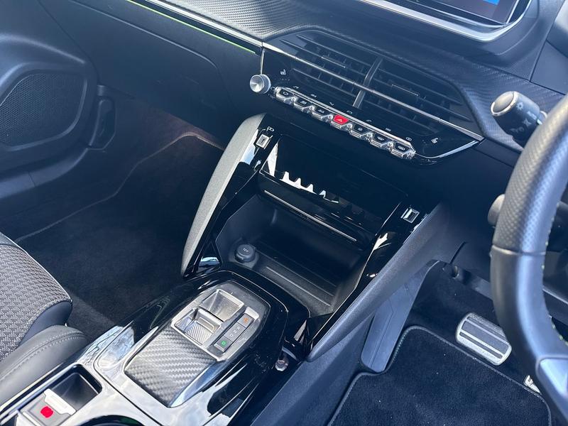 Used Peugeot E-2008 KP72YBU 23