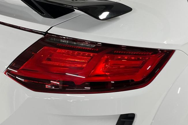 AUDI TT Photo 18