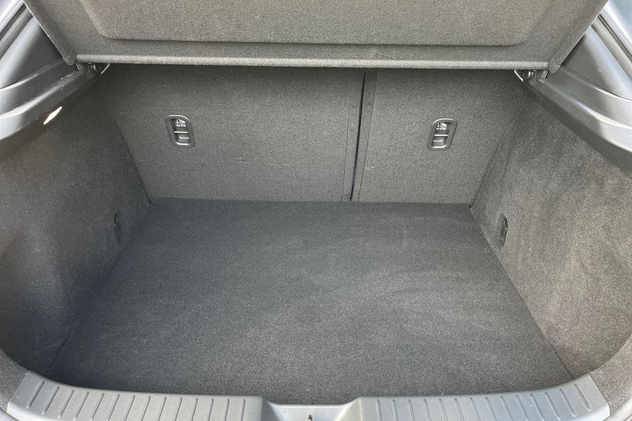 Mazda CX-30 Photo autoimg-68e0fdcb4377fd06bc776b1a036d35de3c3ac7ba.jpg