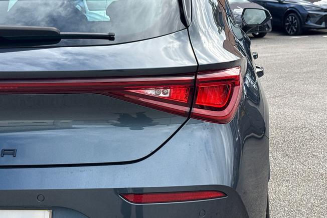 CUPRA Leon Photo 18