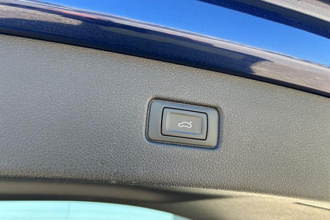 AUDI Q7 Photo 37