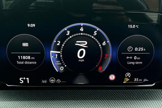 Volkswagen Golf Photo autoimg-68e30c82f5ece42be123c9ed4a8fae06c8a212e5.jpg