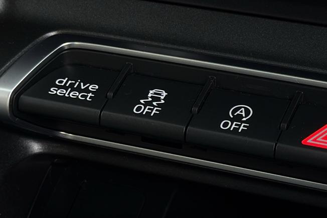 Audi Q3 Photo 25