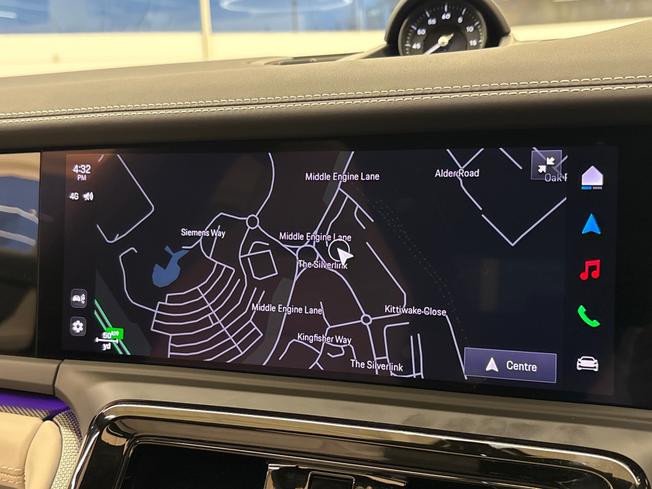 PORSCHE Panamera Photo 31