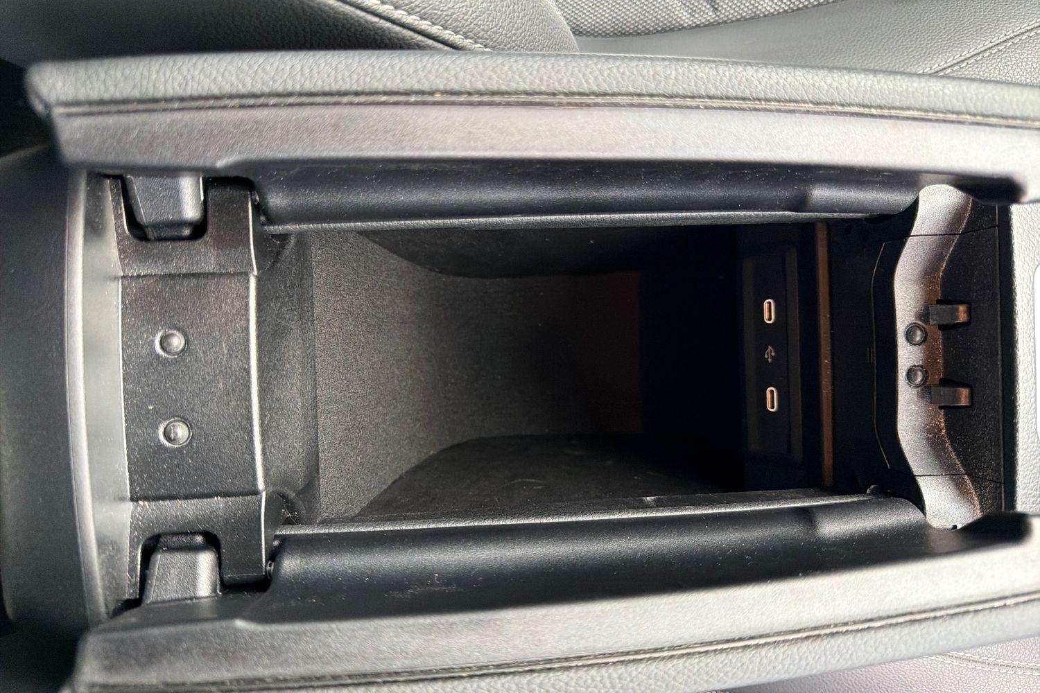 Mercedes-Benz GLA Photo 29