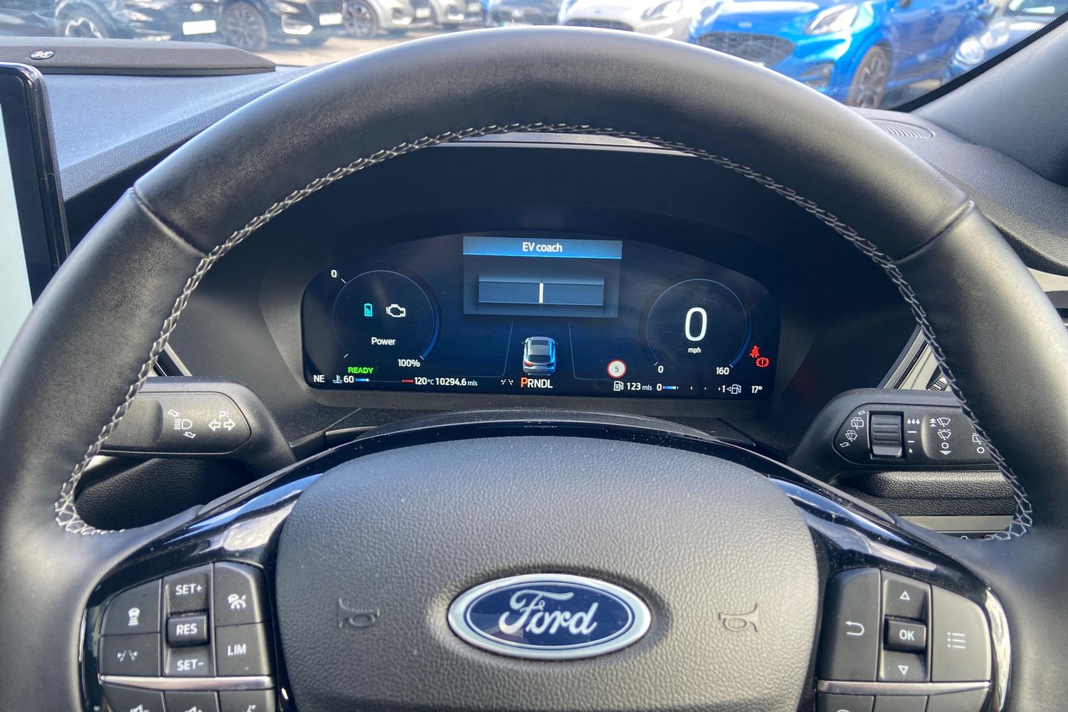 Ford KUGA Photo 11