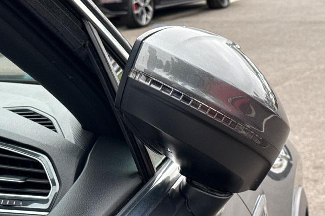 VOLKSWAGEN Tiguan Photo 48