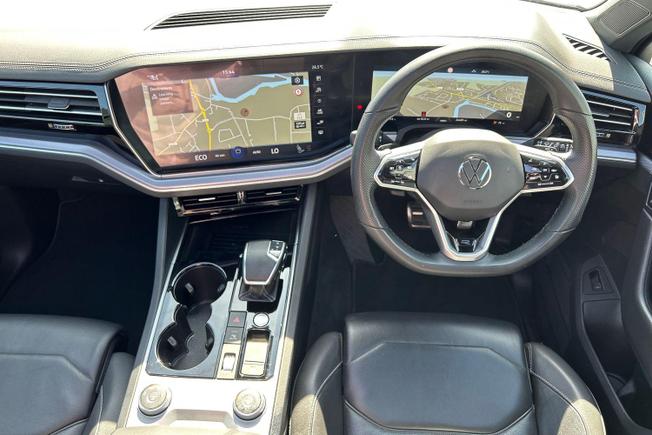 VOLKSWAGEN Touareg Photo 10