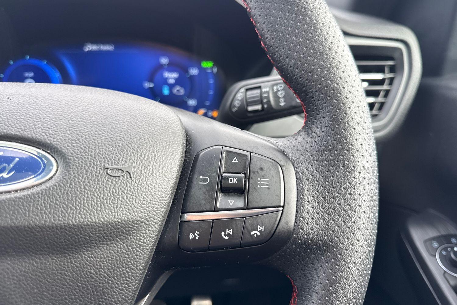 Ford KUGA Photo 32
