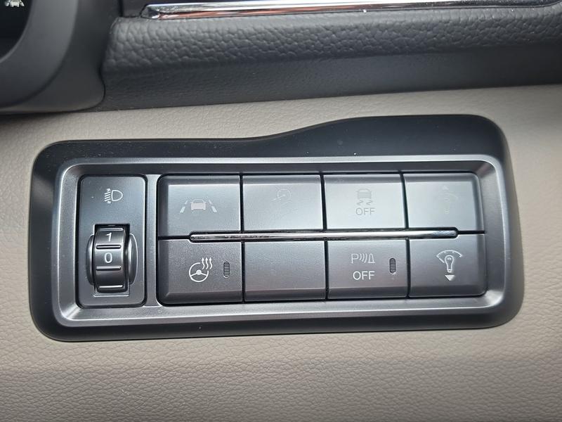 Used SsangYong Tivoli LF23XUW 39