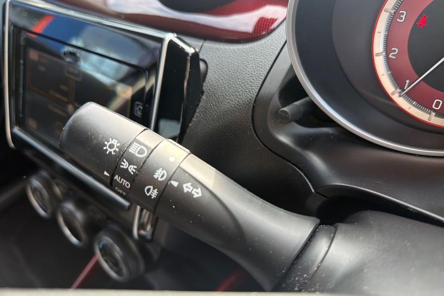 Suzuki SWIFT Photo autoimg-69070daa746a90e05a91c80a9125c26bf2b4e312.jpg