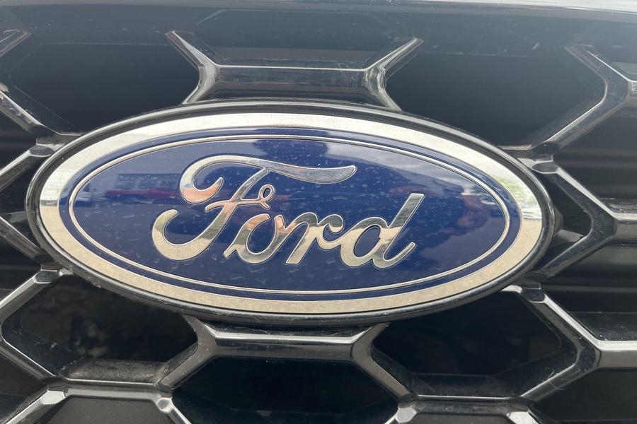 Ford FOCUS Photo autoimg-690a8460929efef04ffb9732e0ac016c705a70fb.jpg