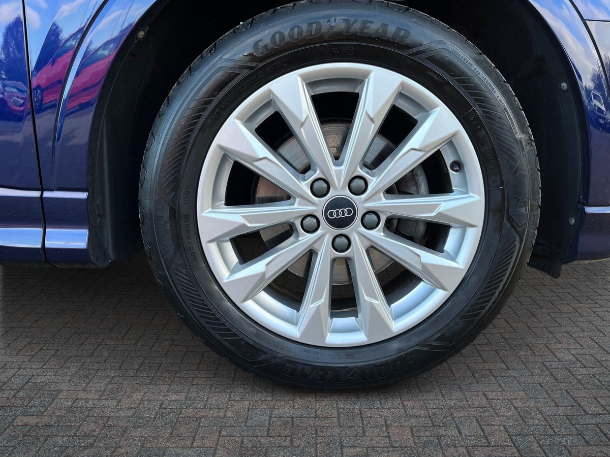 Audi Q3 Photo 8
