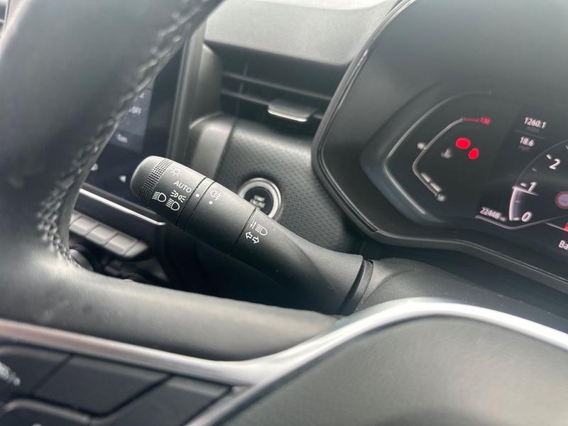 Used Renault Clio PL72FCF 22