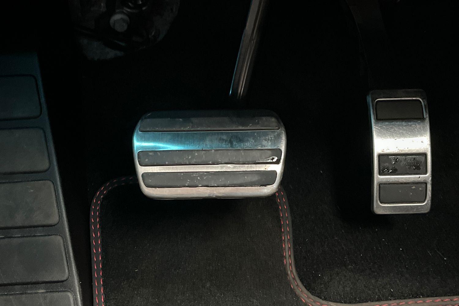 Ford FOCUS Photo 32