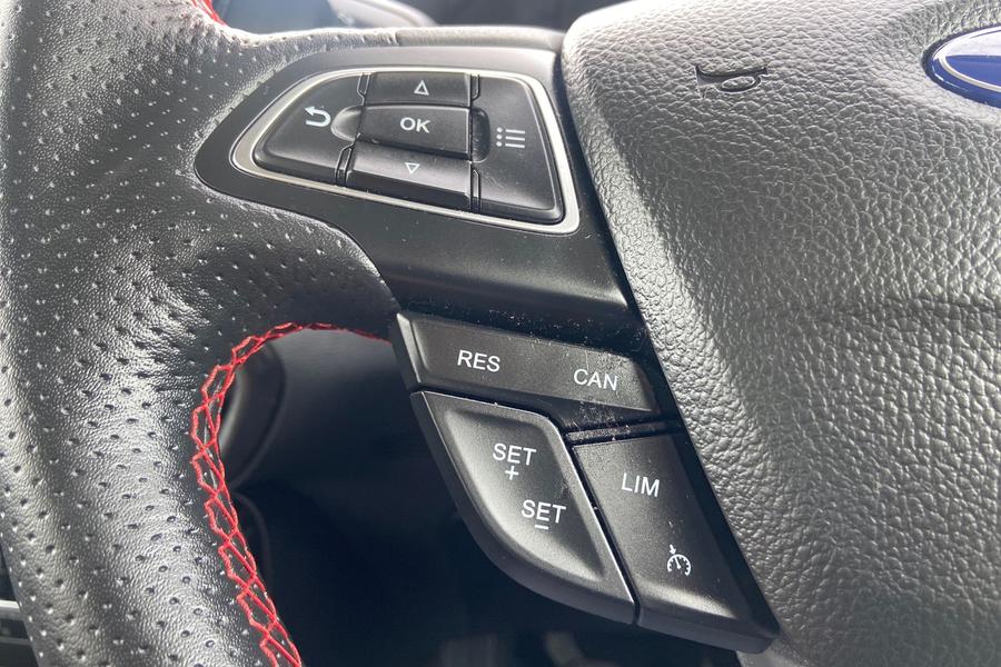 Ford ECOSPORT Photo autoimg-6911bf200fbb51d31127a88b5e5d289e97eb4312.jpg