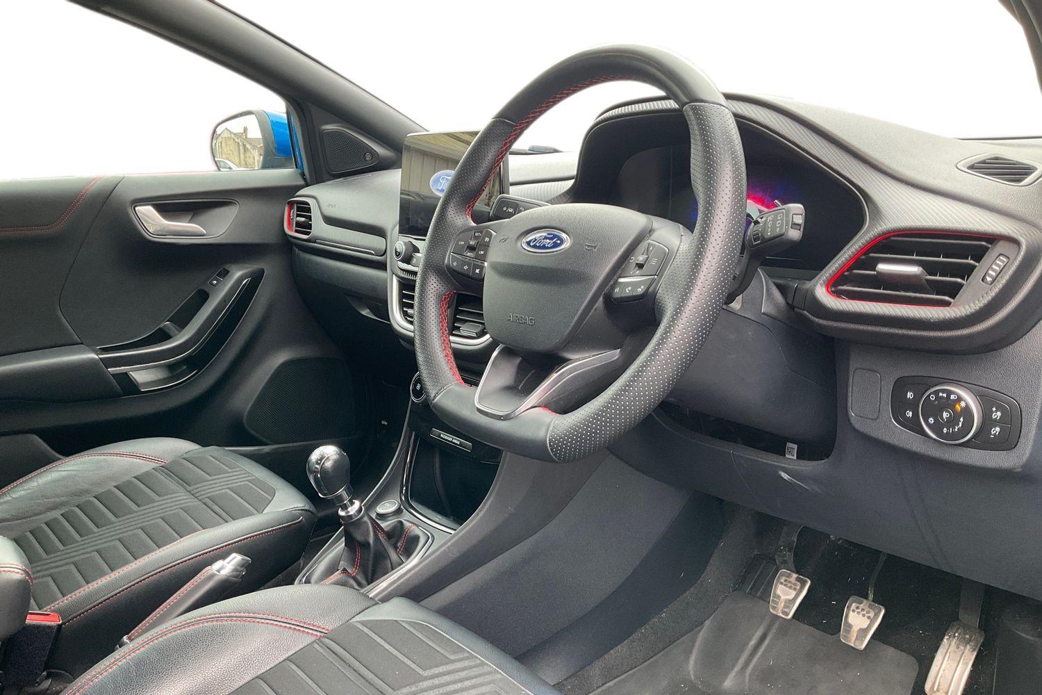 Ford PUMA Photo 8