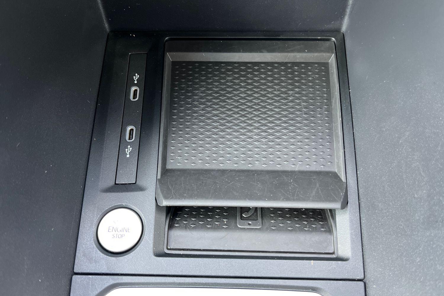 Ford TRANSIT CONNECT Photo 33