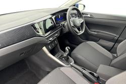 VOLKSWAGEN Polo Photo 2