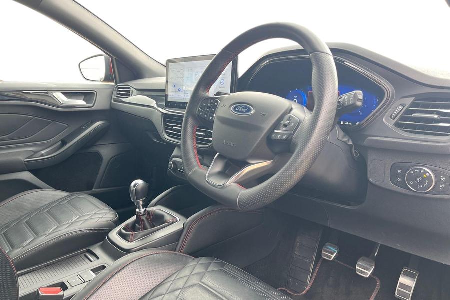 Ford Focus Photo autoimg-691b8a3e64692502439e1dc52b10f9506fe5bc5b.jpg