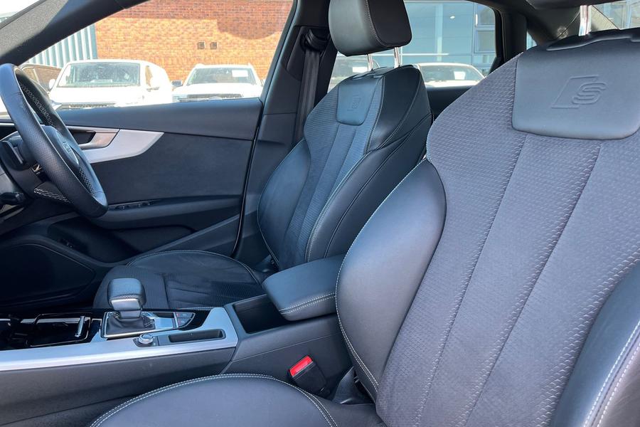 Audi A4 Photo autoimg-691bc4ce35ee78c18aa6c501cfb88d494b91b6af.jpg