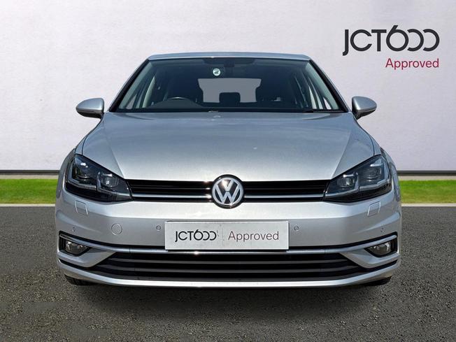 VOLKSWAGEN Golf Photo 8