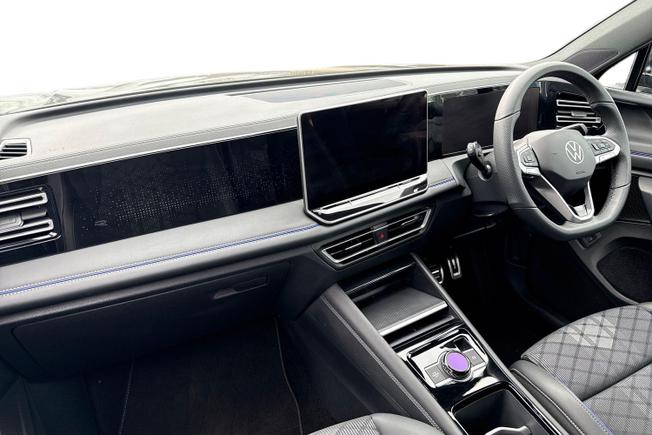 VOLKSWAGEN Tiguan Photo 2