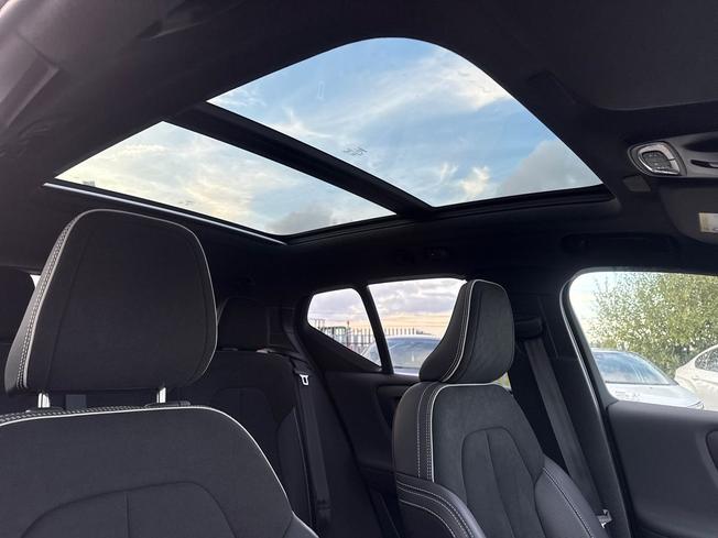 VOLVO Xc40 Photo 40