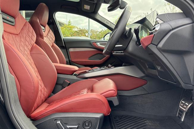 Audi S5 Avant Photo 24