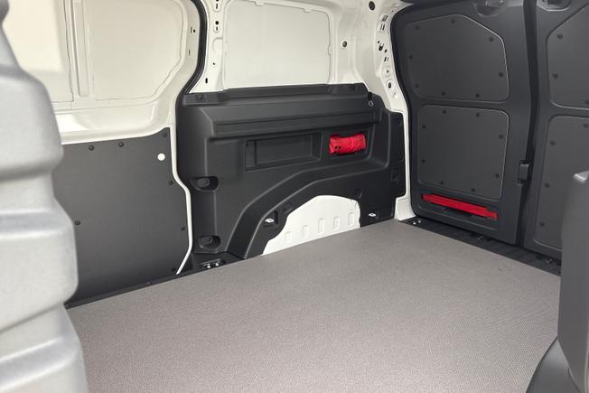 VOLKSWAGEN Id. Buzz Cargo Photo 9