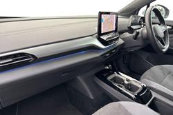 VOLKSWAGEN ID.4 Photo 2