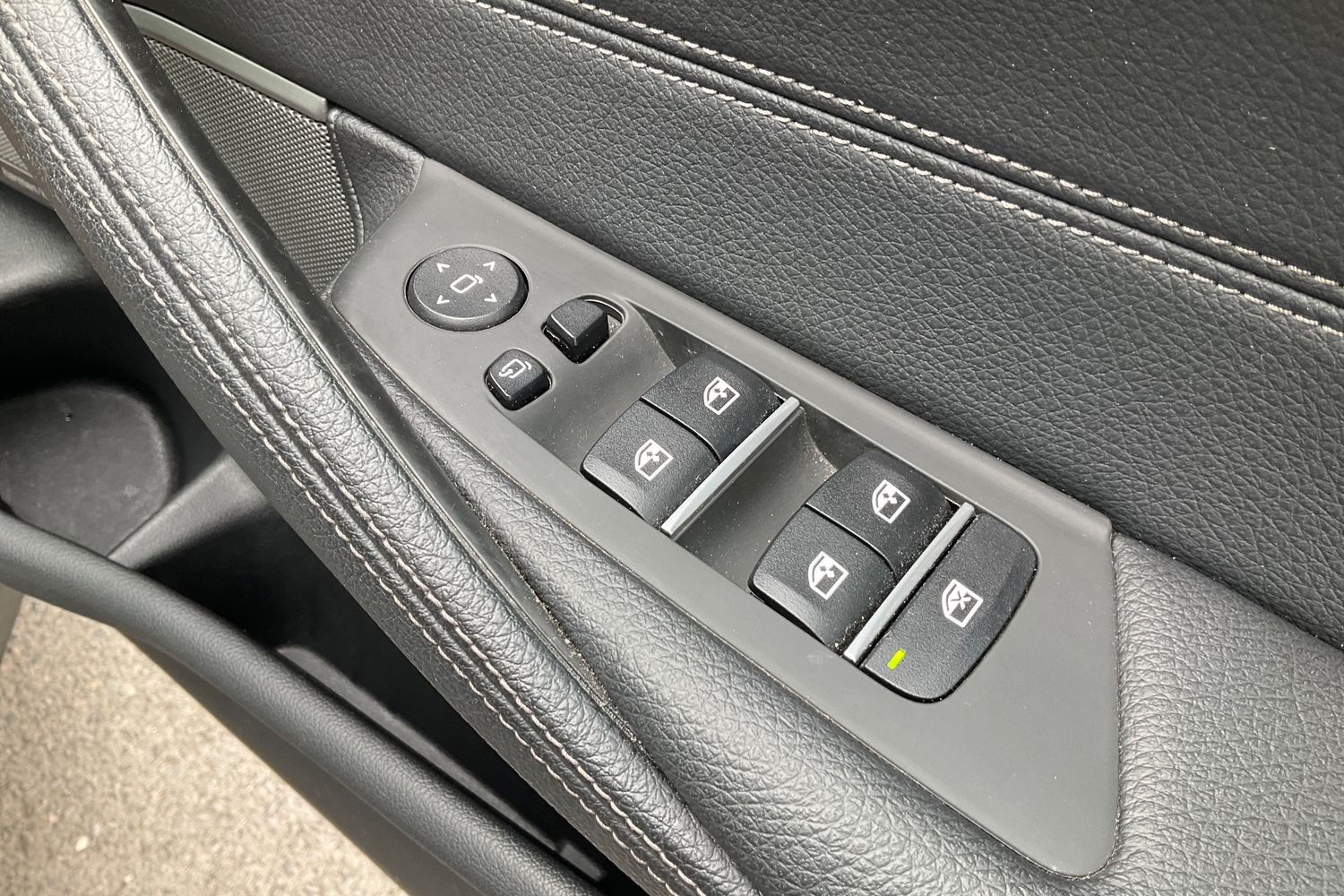 BMW 5 SERIES Photo 15