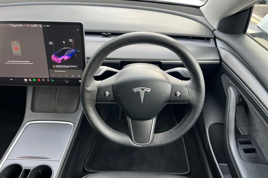 TESLA MODEL 3 Photo autoimg-692eea30ab87099b0cbbf479f7bf4b761fb02f92.jpg