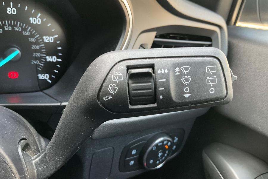 Ford FOCUS Photo autoimg-692eebbc6c1a5f640d1aafe0b96e485f28df1e6b.jpg