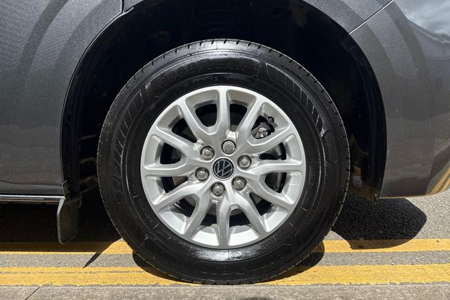 VOLKSWAGEN Transporter Photo 5