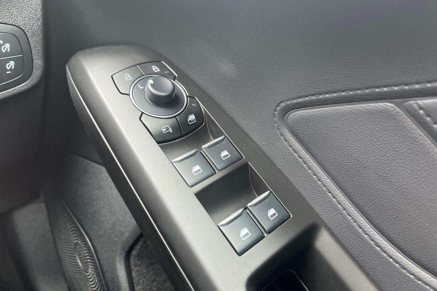 Ford Focus Photo 15
