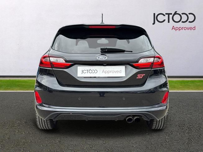 FORD Fiesta Photo 7